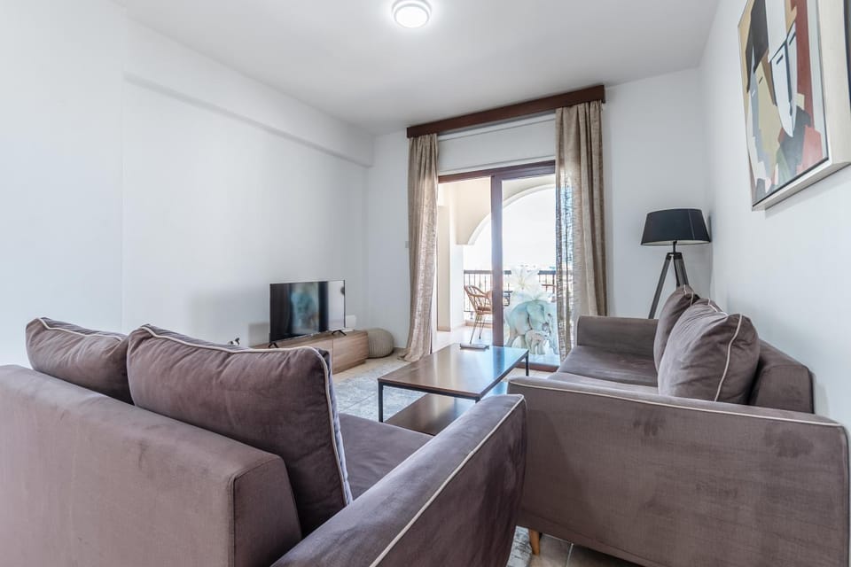 TV and multimedia, Balcony/Terrace, Living room, Seating area