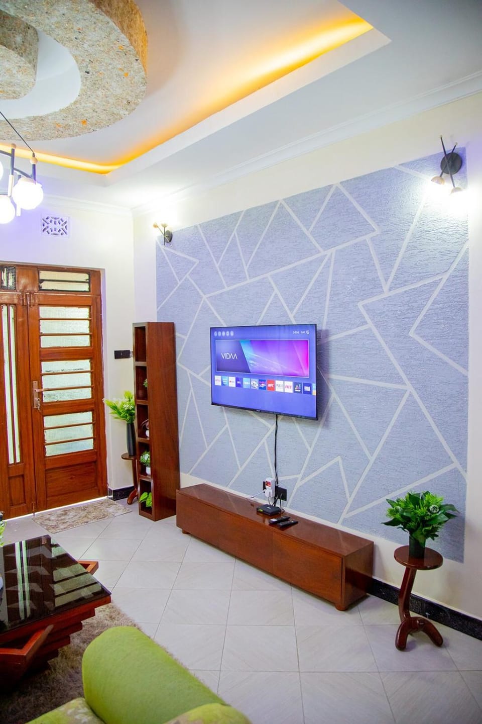 Communal lounge/ TV room