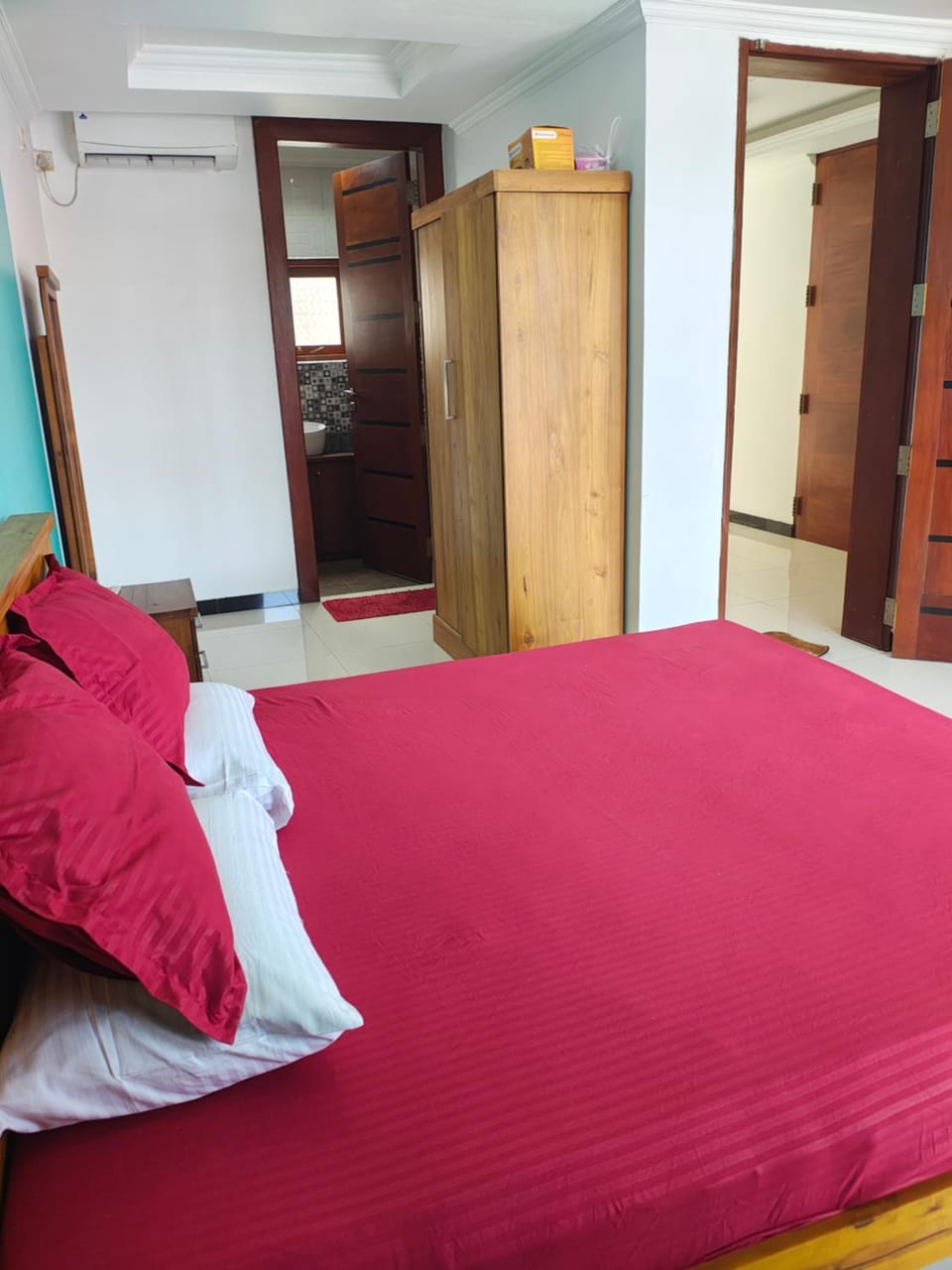 Travel x Living Suites & Cultural Experiences Colombo Hotel in Colombo