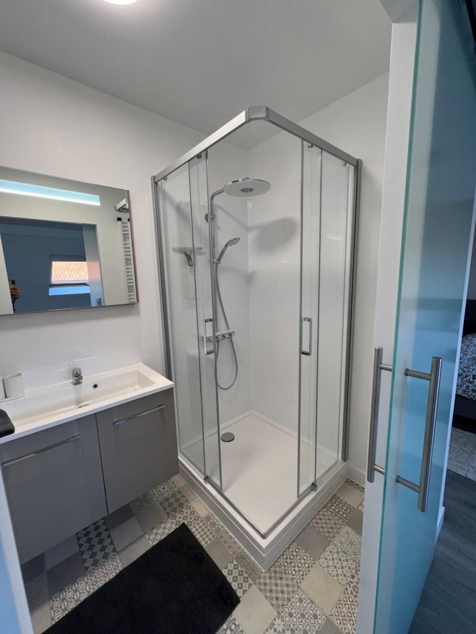 Shower, Bathroom