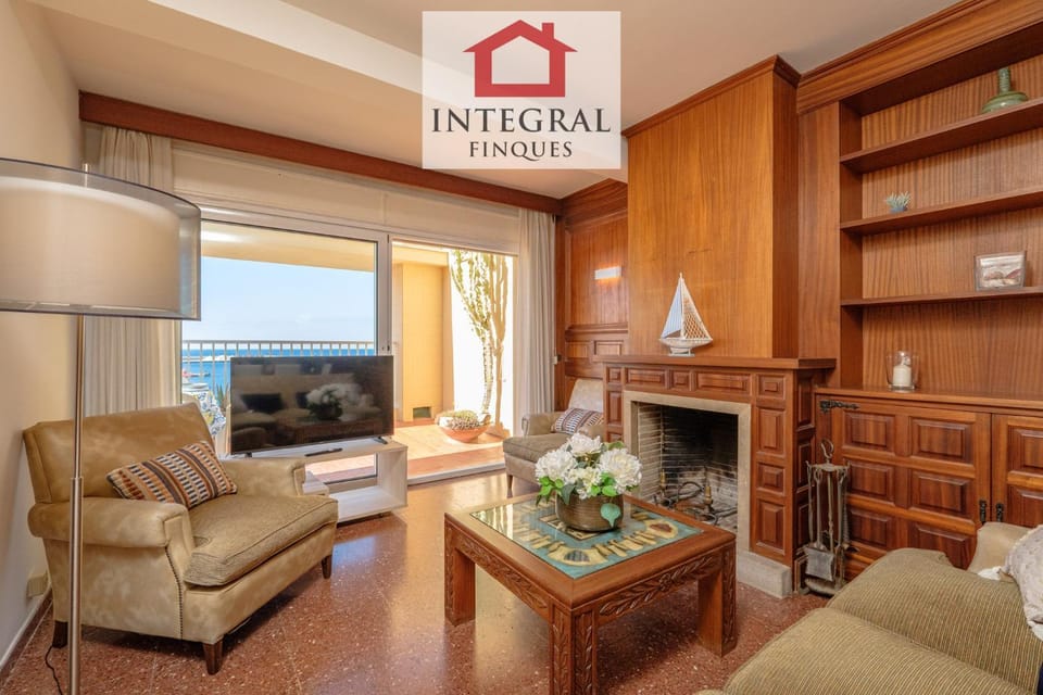 Off site, TV and multimedia, Balcony/Terrace, Living room, Photo of the whole room, furniture
