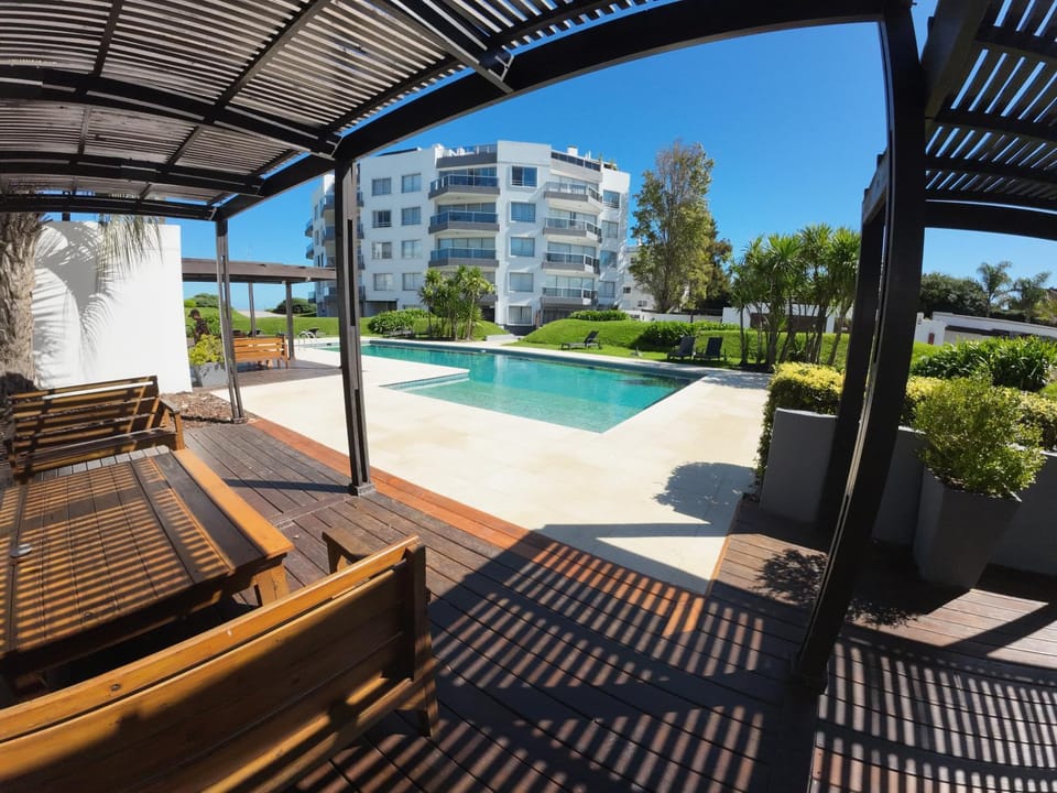 Solarium, Balcony/Terrace, Spa and wellness centre/facilities, Pool view, Swimming pool, Sports, sunbed