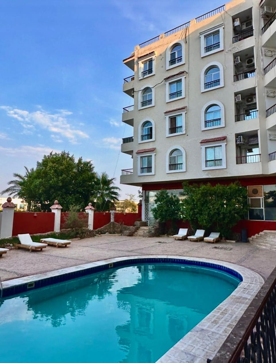 Garden, Swimming pool