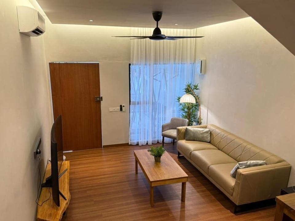 TC Ktntown Cozy bathtub 4Bedr4bathr 13pax House in Pahang, Malaysia