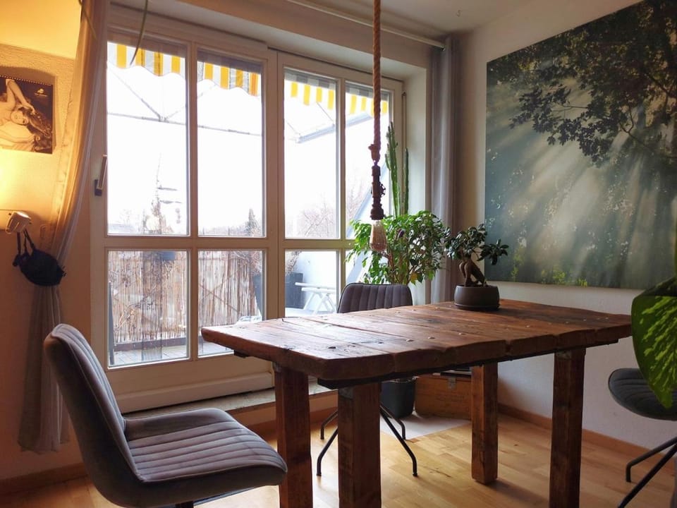 Business facilities, Dining area