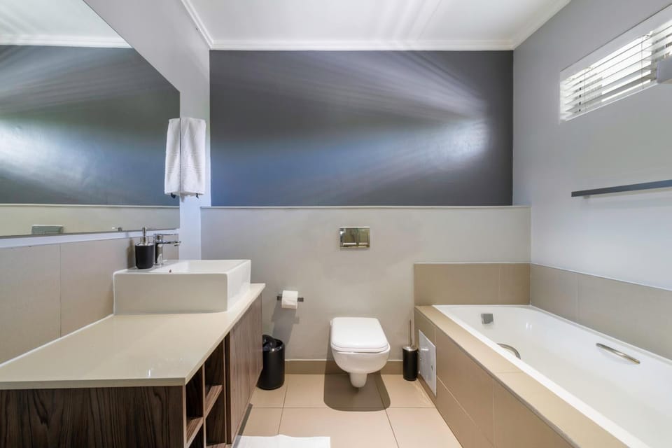 Bathroom, towels