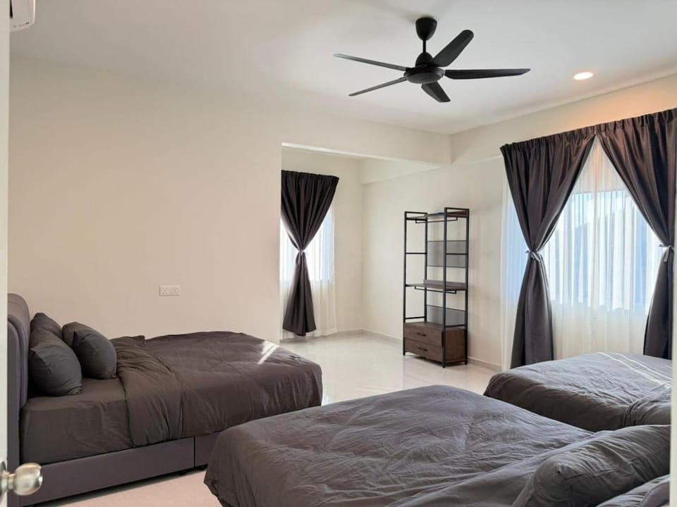 TelukCpk Bungalow 20pax 5br5bthr pool Air hockey House in Pahang, Malaysia