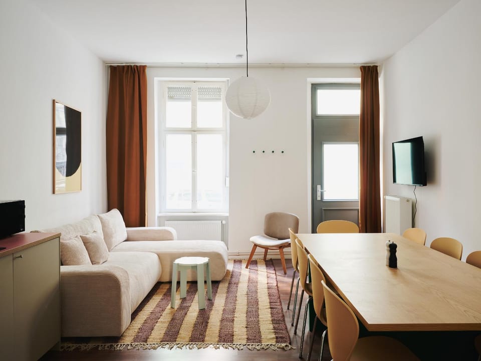 Kitchen or kitchenette, Living room, Dining area