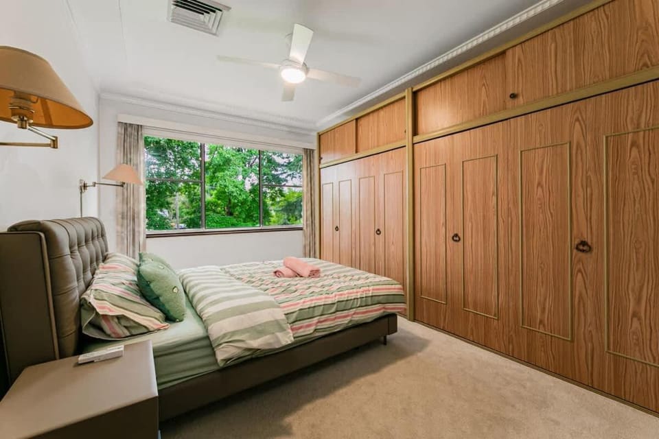 Grand Garden Living I Elegant Wahroonga Escape House in Sydney