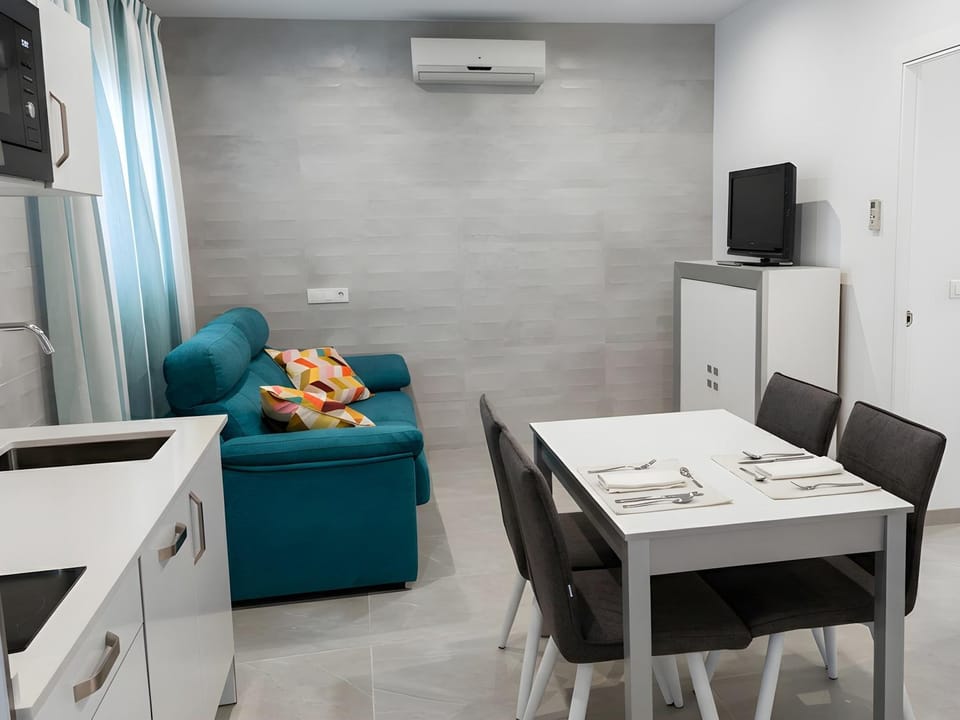 Apartamento con WiFi y terraza cerca del centro y la playa Apartment in Conil de la Frontera