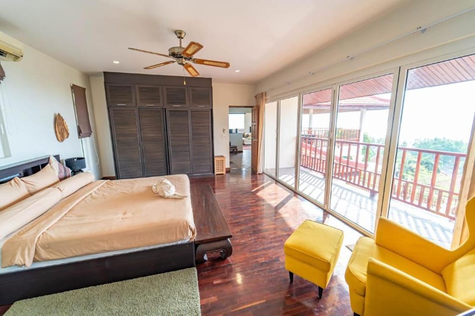 Klong Kong Hill Villa 2 Villa in Sala Dan