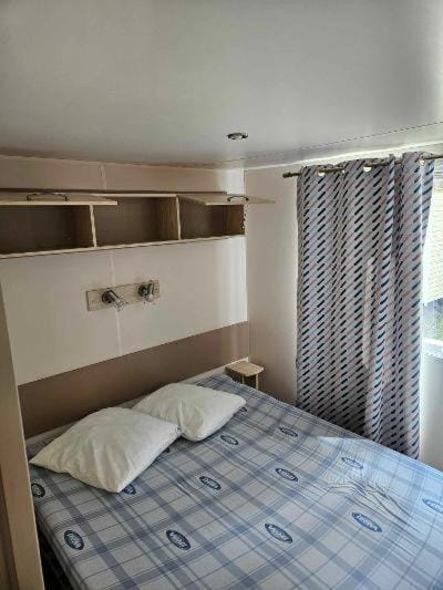camping de l'or bleu Campground/ 
RV Resort in Provence-Alpes-Côte d'Azur