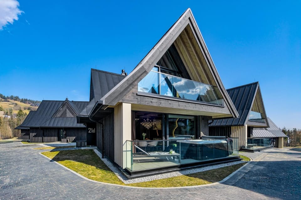Property building, Spring, Day