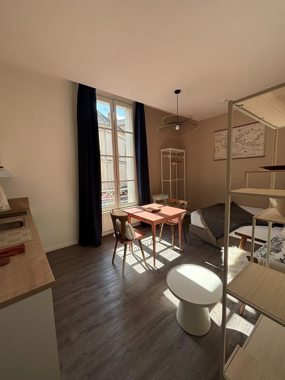 Living room, Dining area