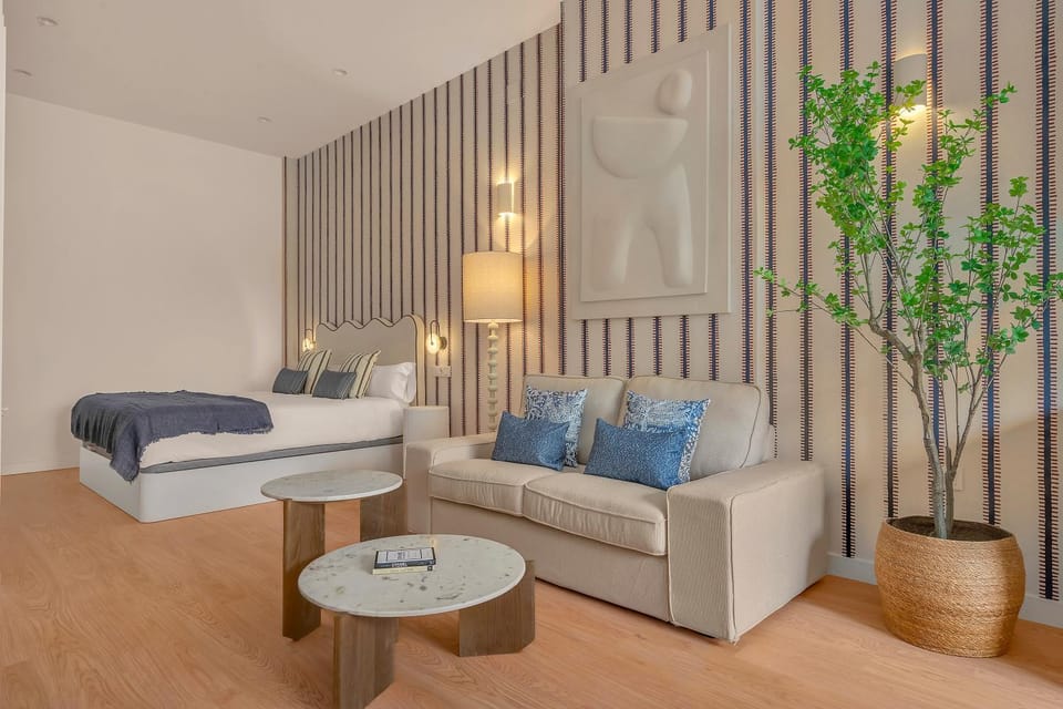 Living room, Bedroom