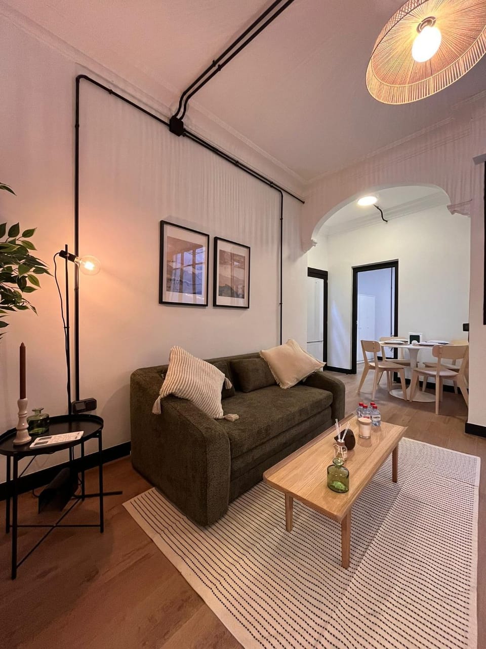 Living room, Seating area
