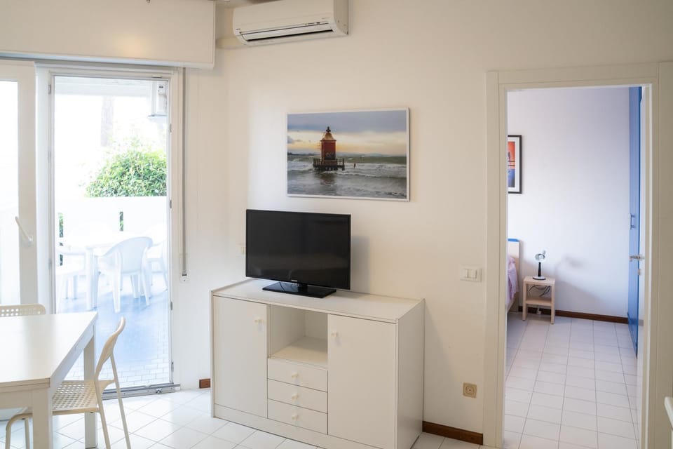 TV and multimedia, View (from property/room), Balcony/Terrace, Bedroom, air conditioner