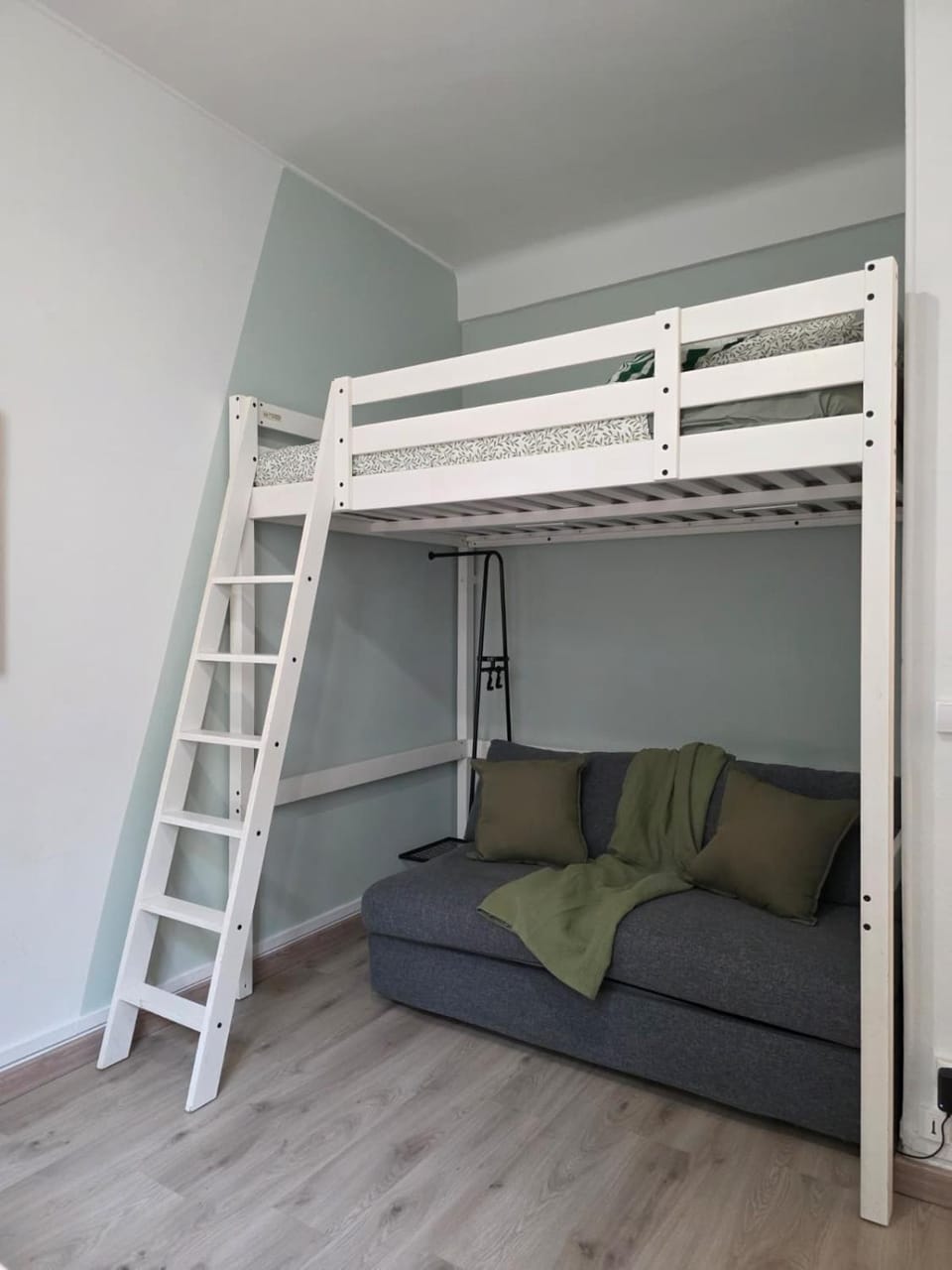 bunk bed