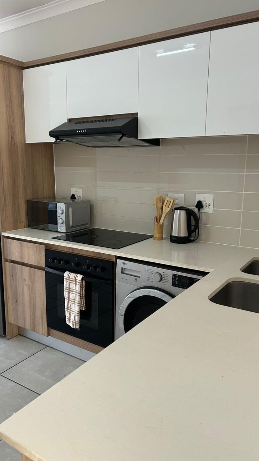 Kitchen or kitchenette, oven