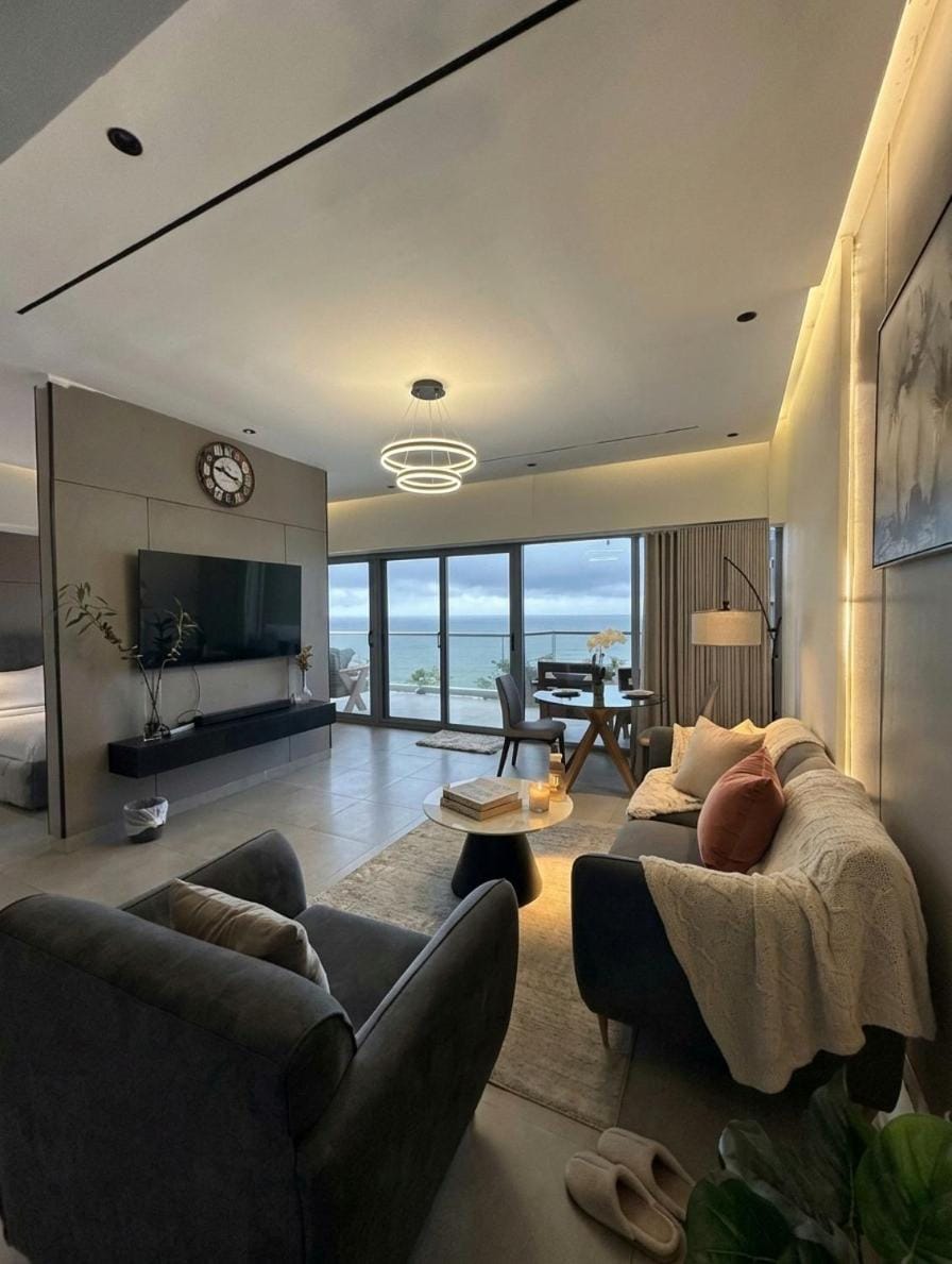 Living room, Photo of the whole room, Seating area