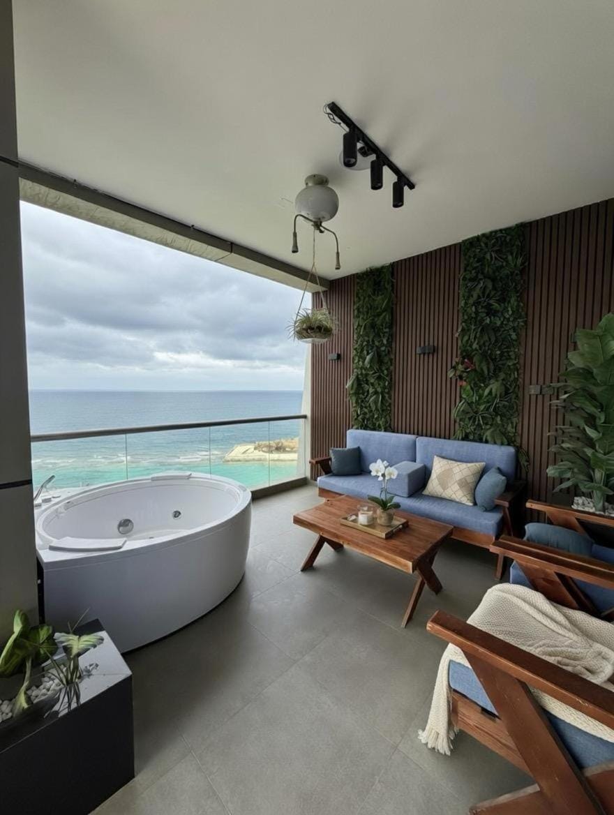 Natural landscape, Hot Tub, Sea view, Bath