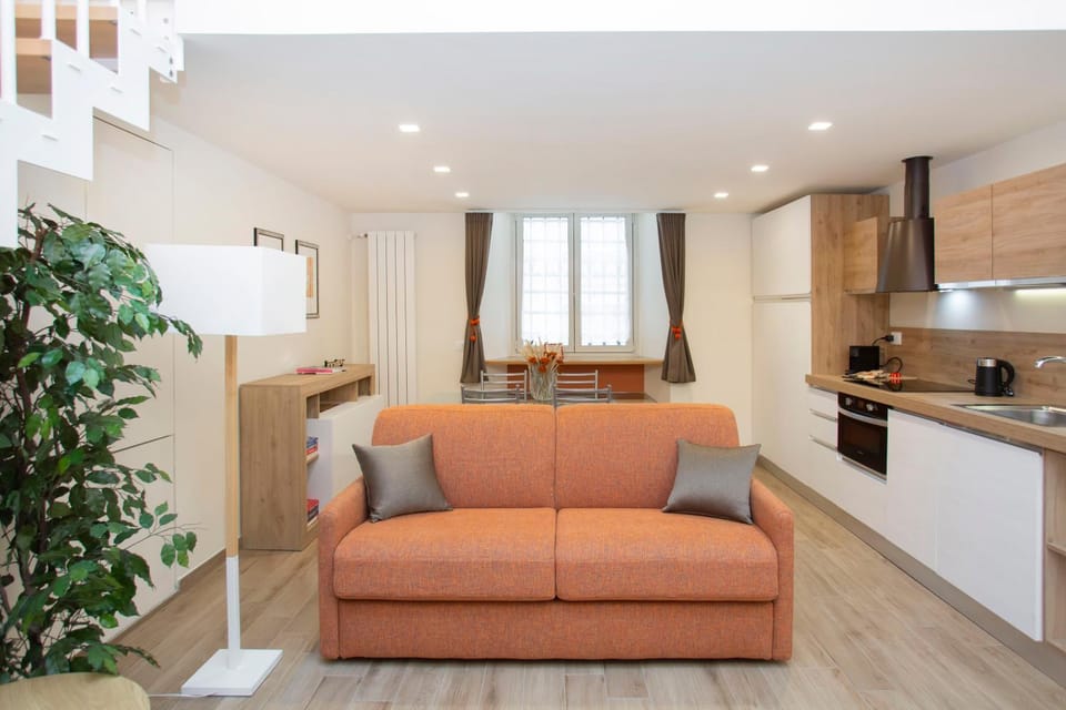 Kitchen or kitchenette, Living room, Seating area