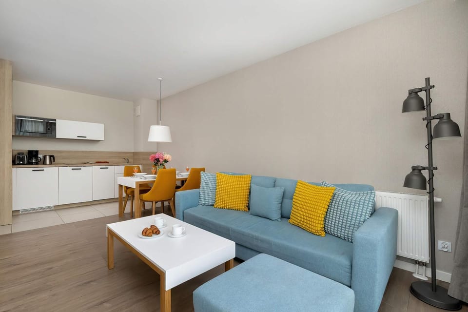 Kitchen or kitchenette, Living room, Seating area, pet friendly, stove