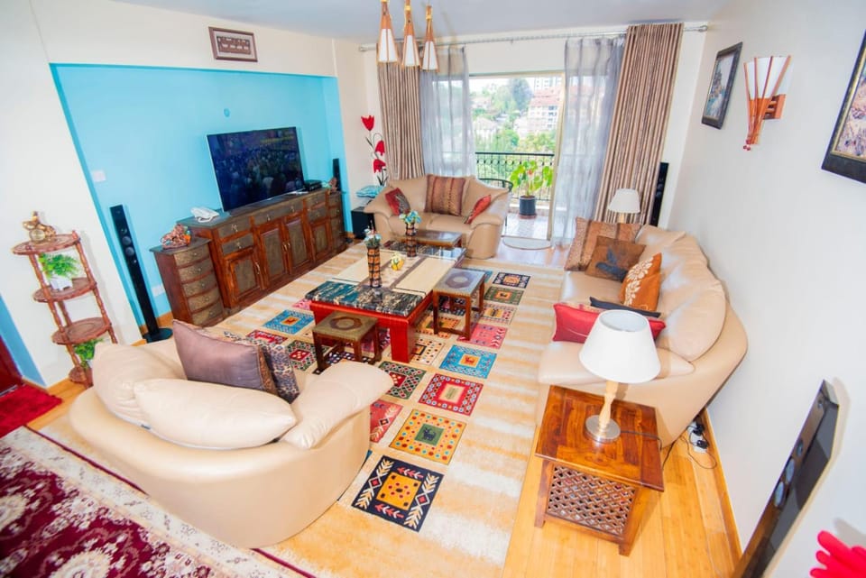 Property building, View (from property/room), Kitchen or kitchenette, Living room, City view, Garden view