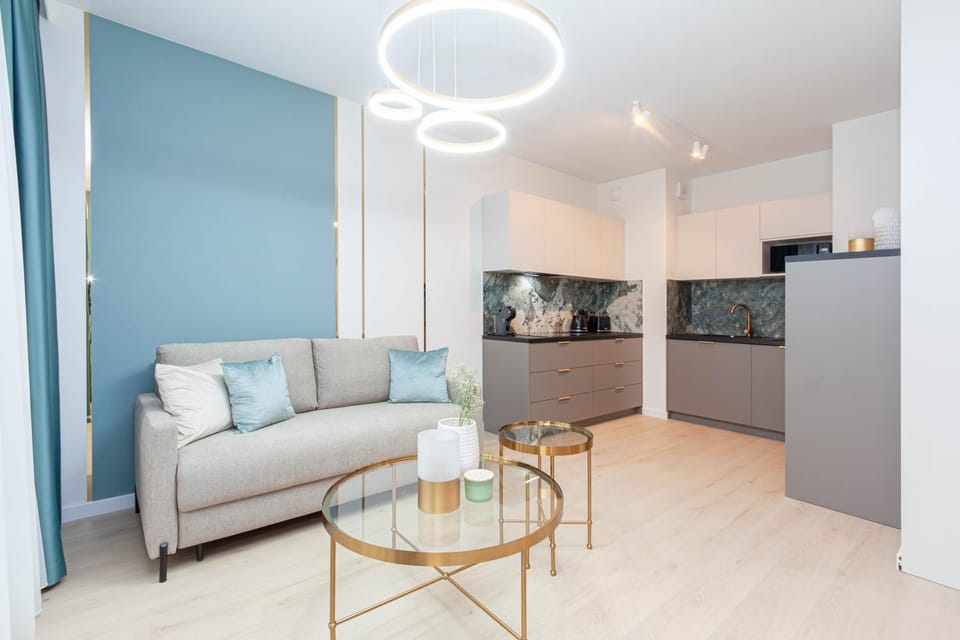 Communal lounge/ TV room, Balcony/Terrace, Living room