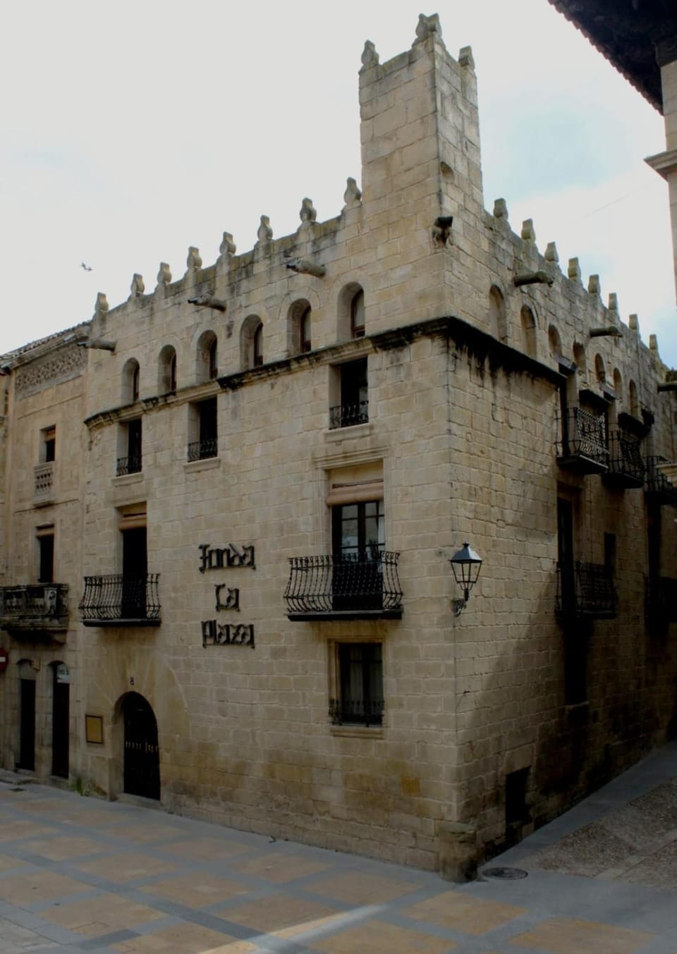 Fonda la Plaza Hotel in Aragon