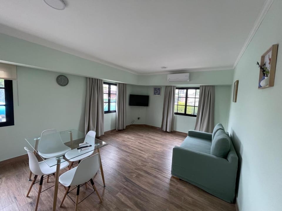 Living room, Dining area