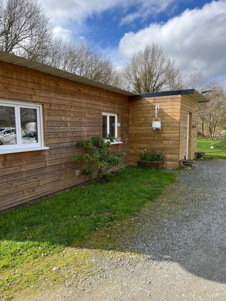 Chalet de l'huine , pole europeen, circuit 24 du Mans Chalet in Pays de la Loire