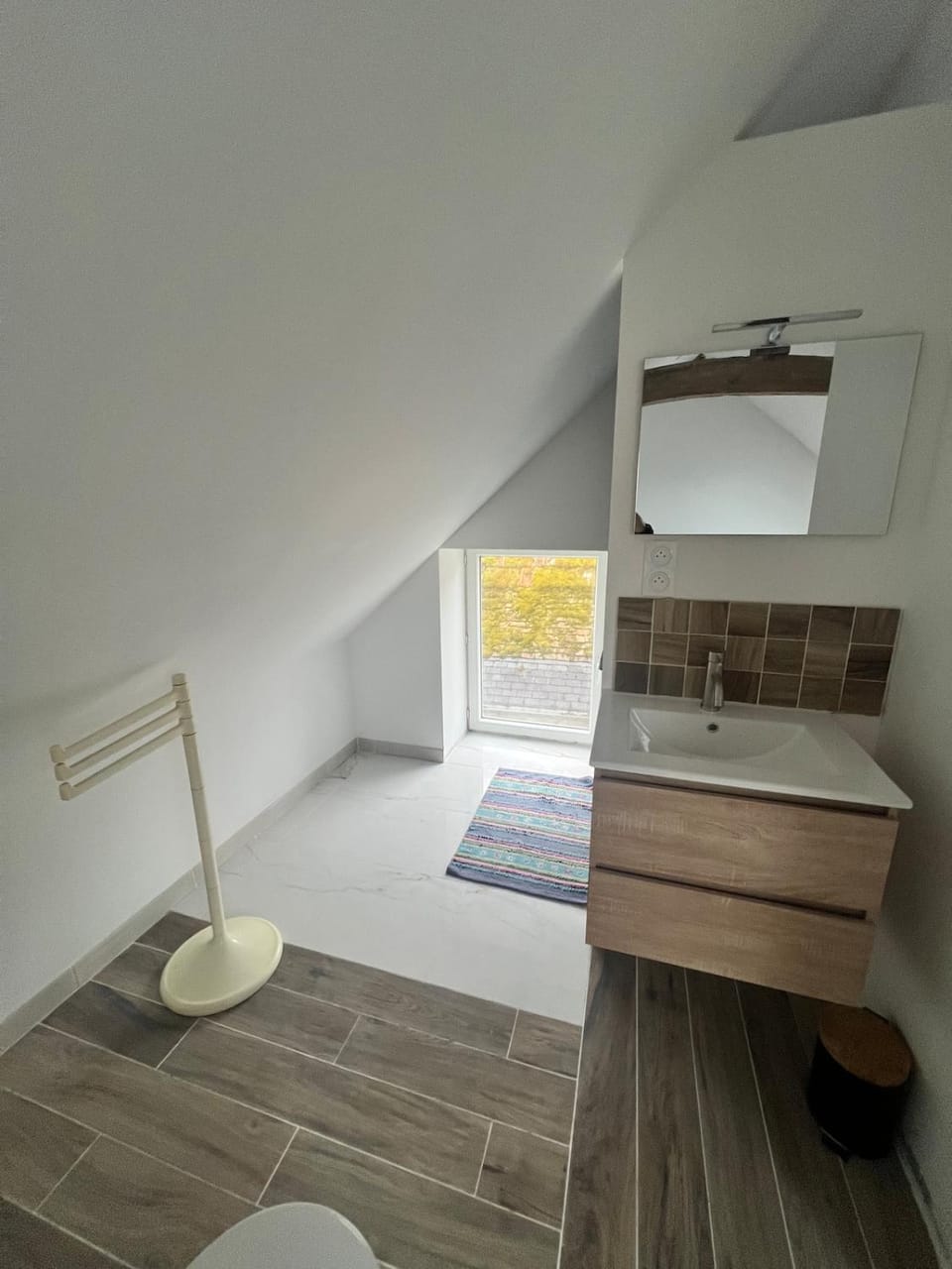 Appartement, petite terrasse proche CNPE Chinon Apartment in Centre-Val de Loire