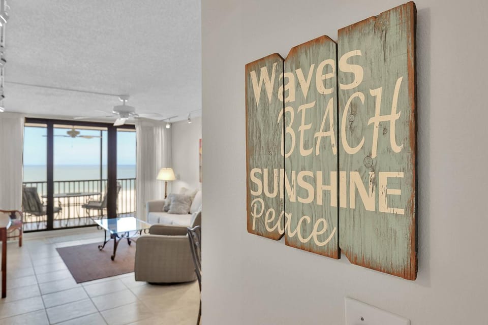Shamron Beach Condo 507 House in Estero Island