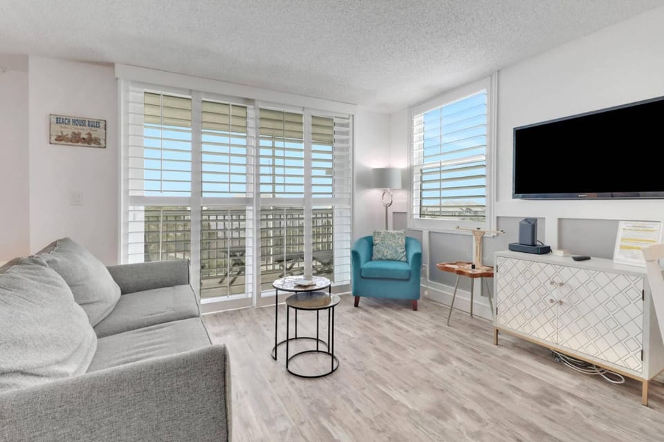 Beach & Tennis 5507 House in Bonita Springs