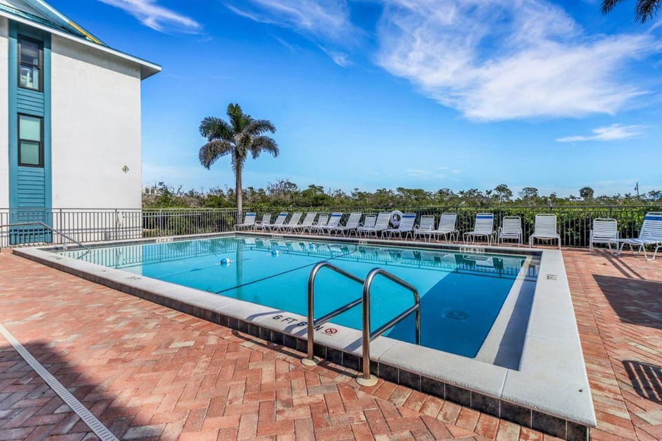22676 Island Pines Way 143 House in Estero Island