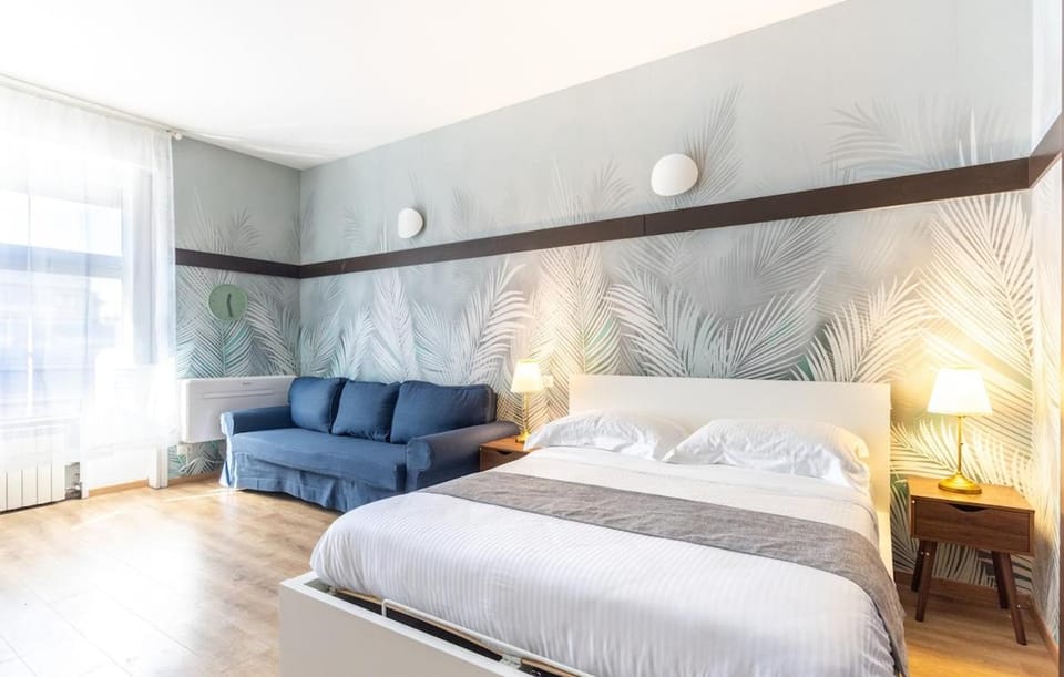 Torre Velasca - Duomo 5 min walk - 2 Bedrooms with 2 Bathrooms Apartment in Milan