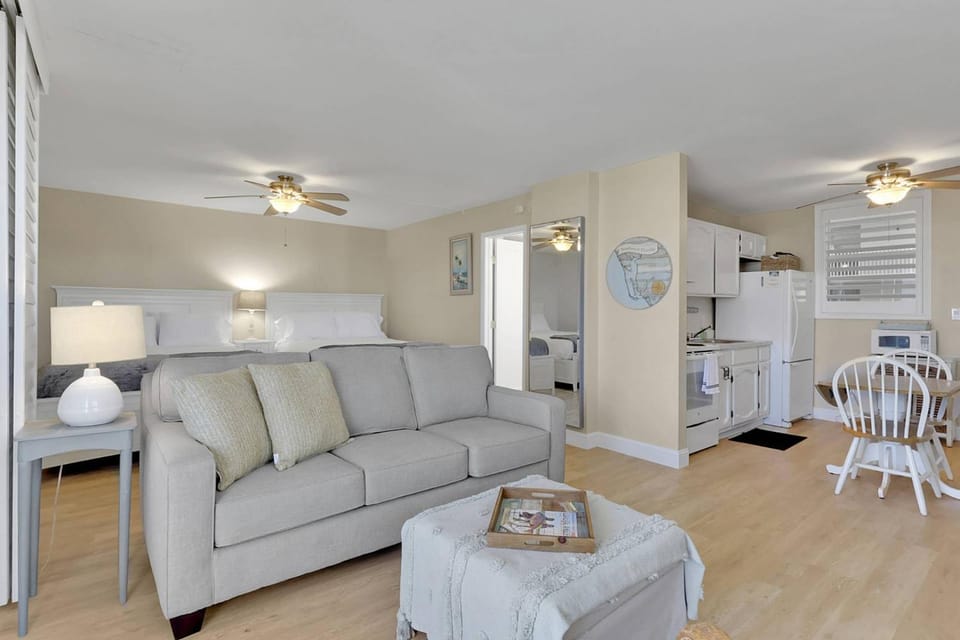 Beach Tennis 4406 House in Bonita Springs