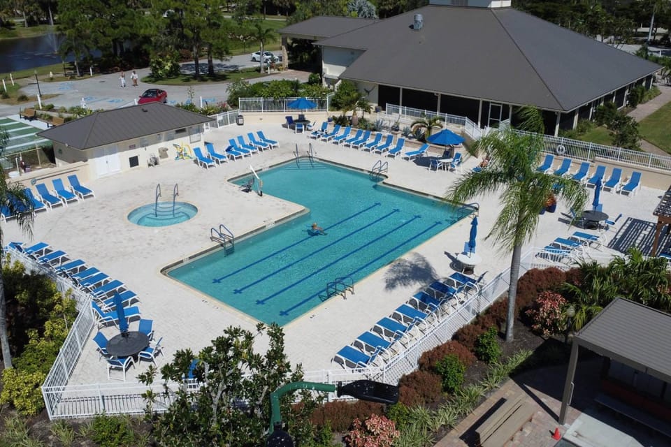 4111 Gunnison Ct #1214 House in Estero