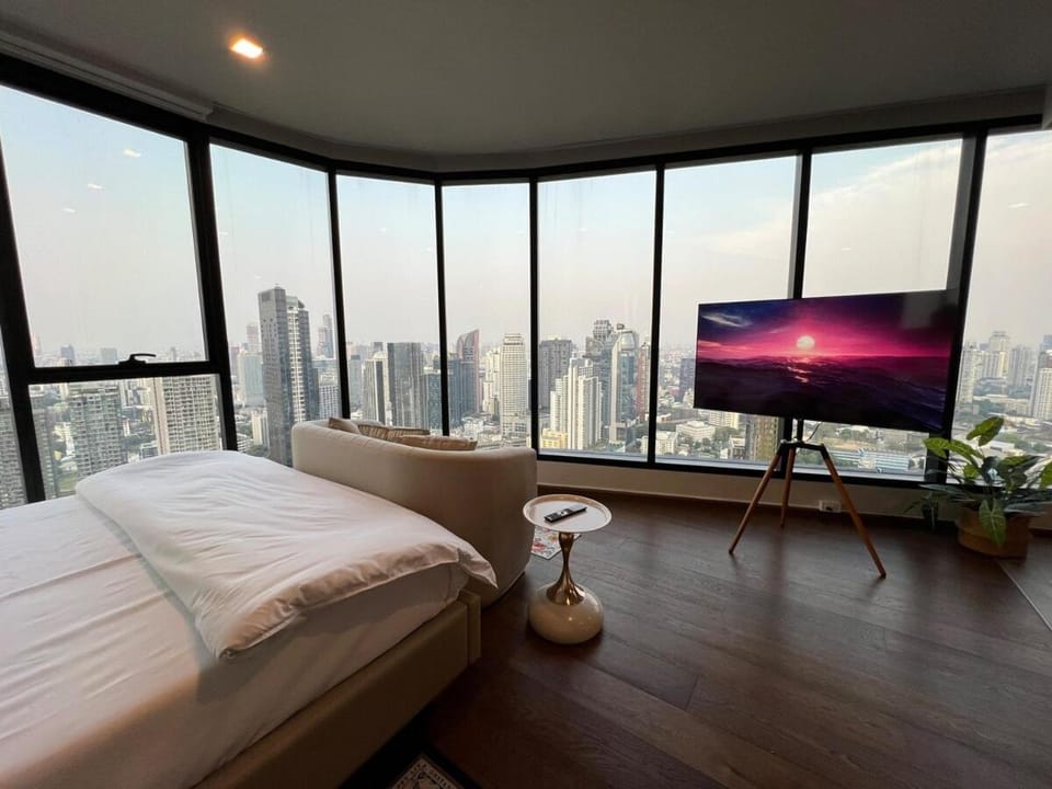43F Skyline View BTS Thonglor Apartment in Bangkok