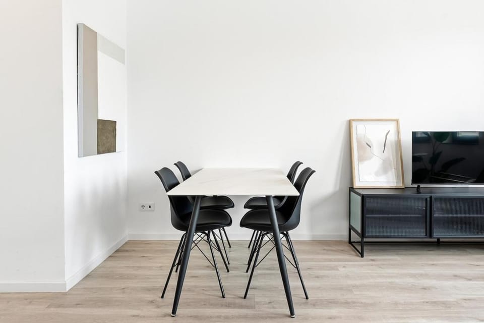 Matosinhos Beach Flat, Metro & Sea Apartment in Matosinhos