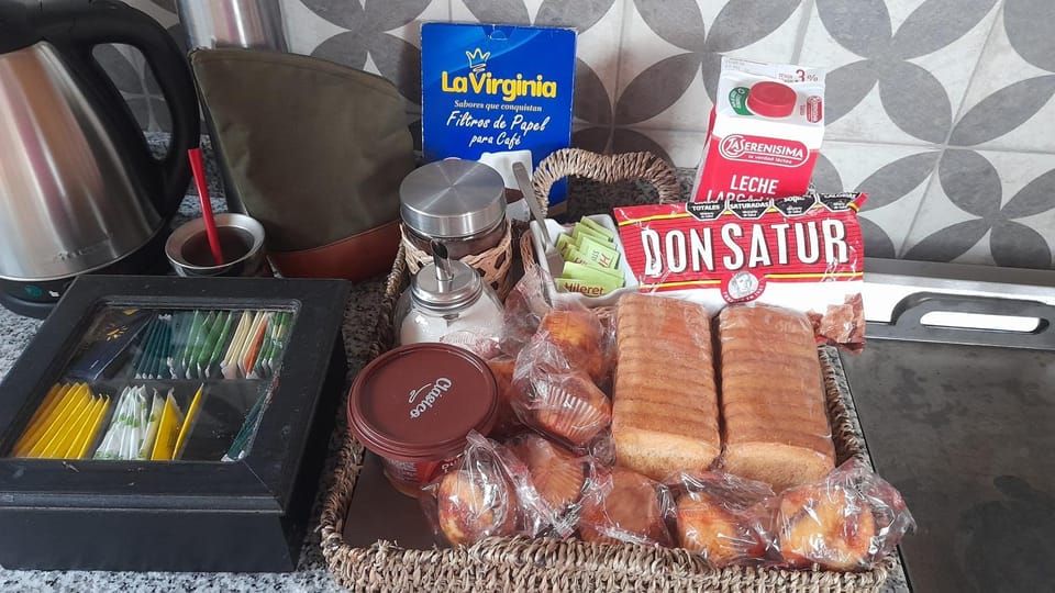 Breakfast, Continental breakfast