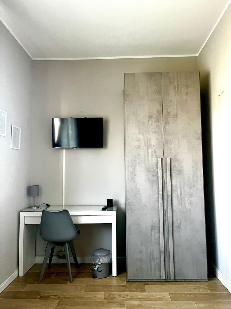 TV and multimedia, wardrobe