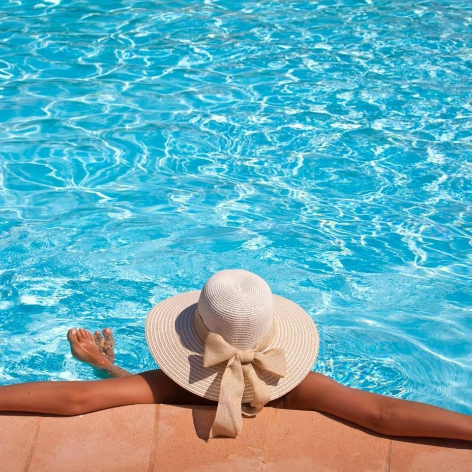 Garden, Swimming pool