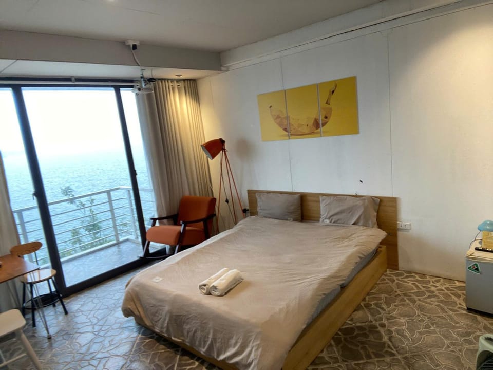 Phòng đôi wiew hồ Tây Bed and Breakfast in Hanoi