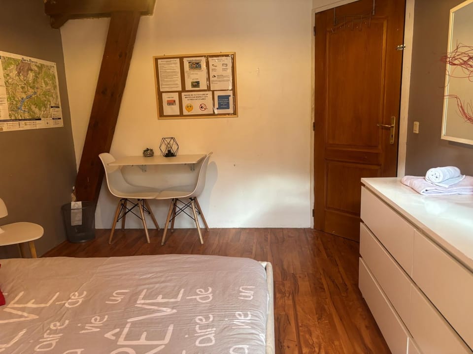 Chambre Serres Ponçon Bed and Breakfast in Provence-Alpes-Côte d'Azur