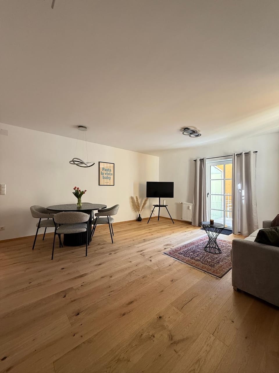 Living room, Dining area