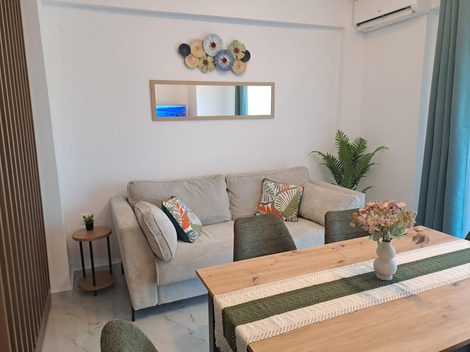Living room, Seating area, air conditioner