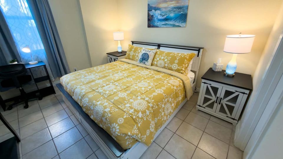 Bed, Bedroom