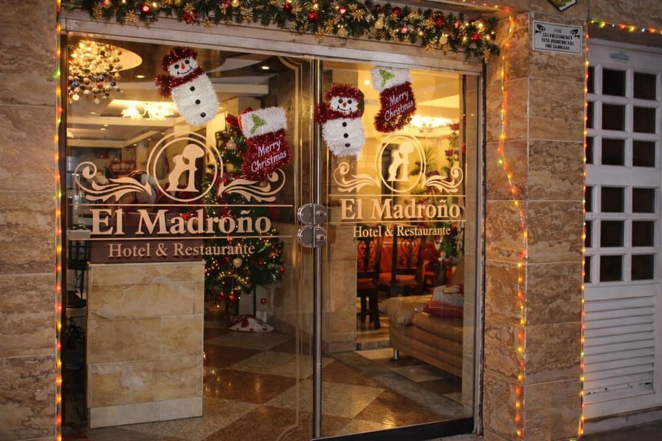Off site, Night, Winter, Lobby or reception
